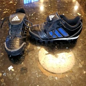 Boys Adidas cleats sz 1